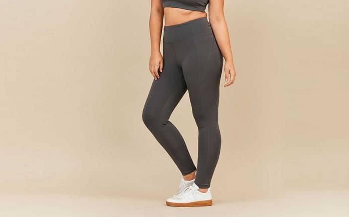 These compression leggings magically help prevent cellulite